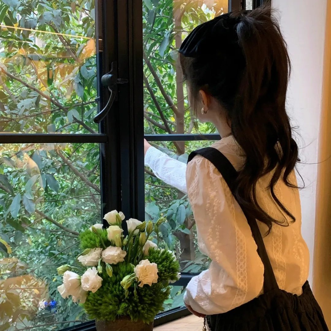 强@ 隐私 封面